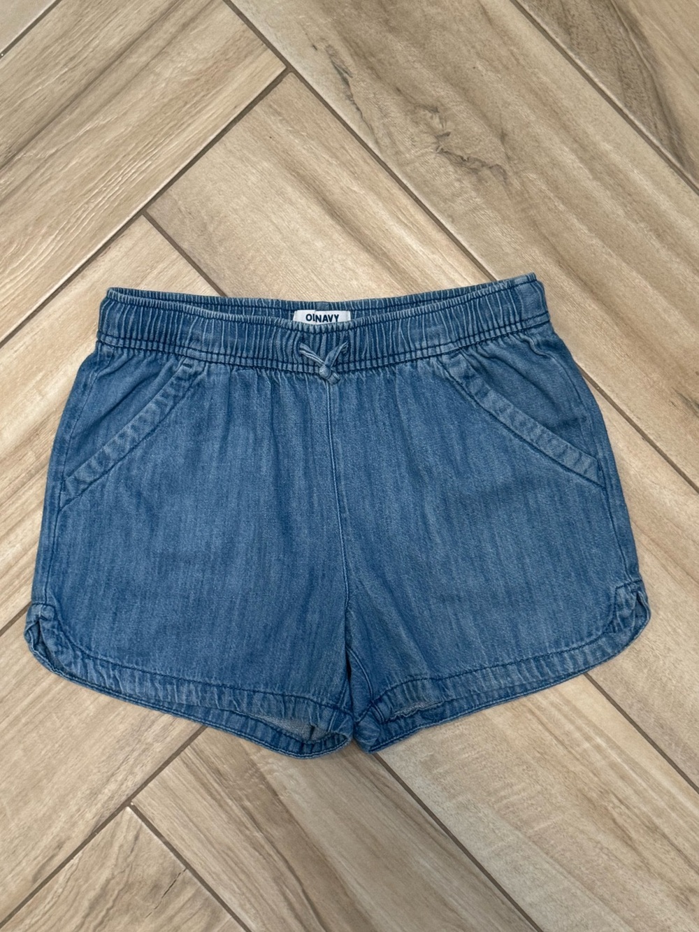 Old Navy Denim Pull-On Casual Shorts in Blue